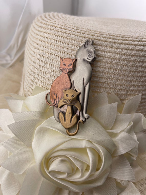 Three Cats Brooch - image 2