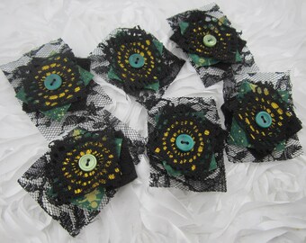 Fabric Button Cluster Snippets (Red or Green Squares)
