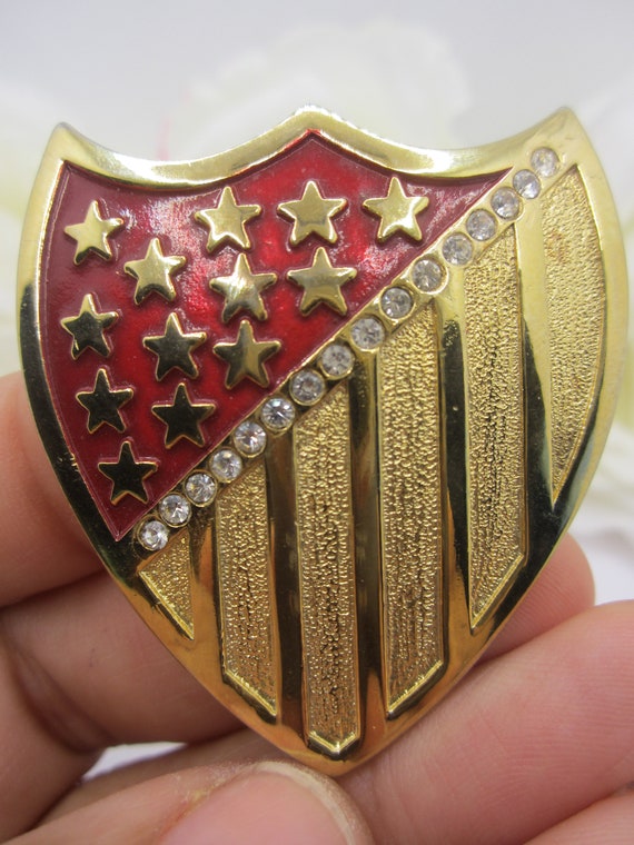 American Coat of Shield Crown Vintage 50's Pendant