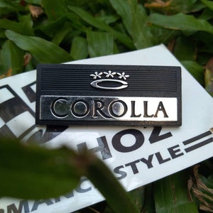 Vintage Toyota Corolla badges NOS not ke20 ke25 ke30 ke35 TRD Celica sprinter trueno Levin