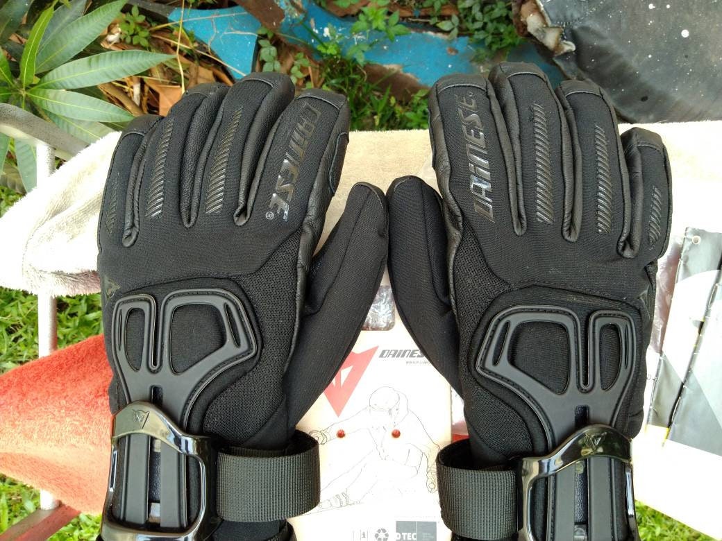 【新品・未使用】ダイネーゼ D-IMPACT 13 D-DRY® GLOVE Amazon | 訳アリ特価!! DAINESE(ダイネーゼ) D-IMPACT 13 D-DRY