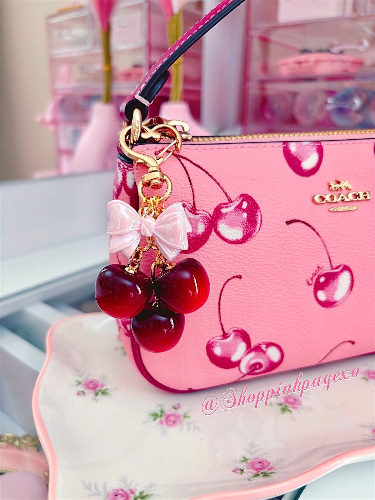　Cherry　さくらんぼ　Cherries Bag Charm Amazon.com: jtkdxqs Cherry Bag Charm Cherry Keychain
