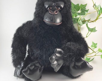 giant stuffed gorilla carnival