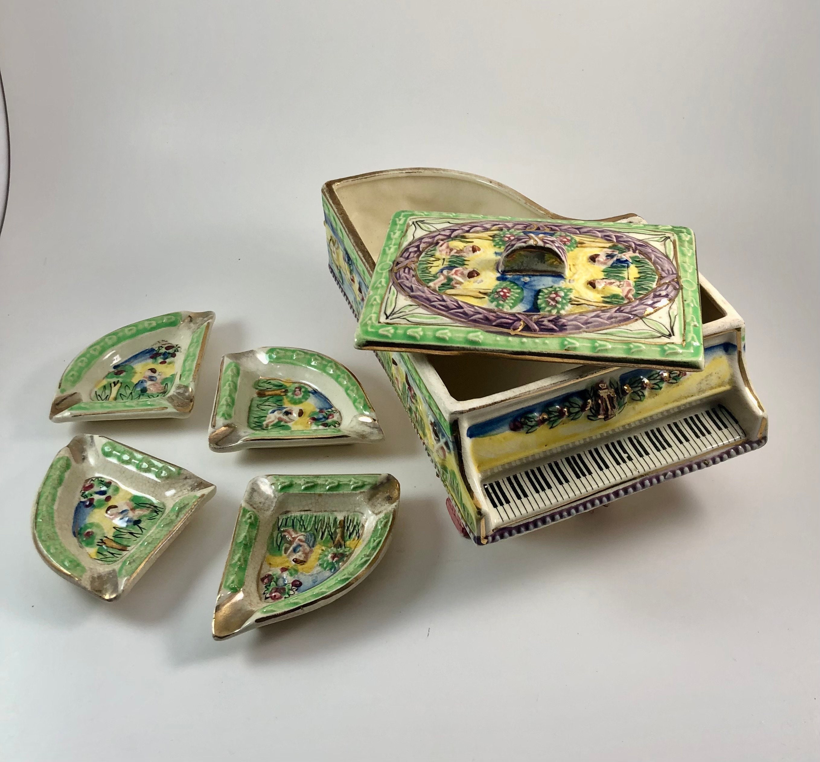 Vintage Japan Hand Painted Piano Cigerette Holder With