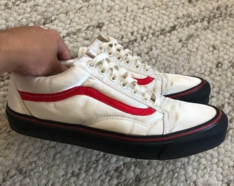 old school converse tennis shoes