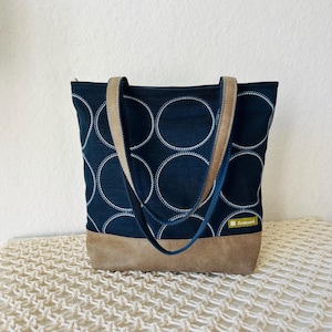 Handtasche, Schultertasche, Tasche, blau, Kreise, groß, Handarbeit, Unikat, Lanawerk