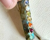 Beautiful 7 Chakra Green Labradorite Stone Blue Flash Crystal 6 Faceted Double Point Pencil Necklace Pendant