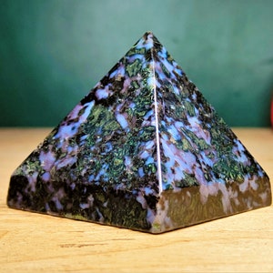 50MM Indigo Gabbro Stone Healing  Metaphysical Egyptian Pyramid