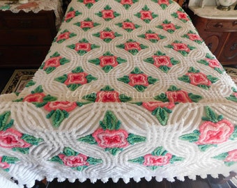 Cottage Divine Luxurious Plush Vintage Chenille Bedspread, Lush Pink Cabbage Roses on White, FULL Size