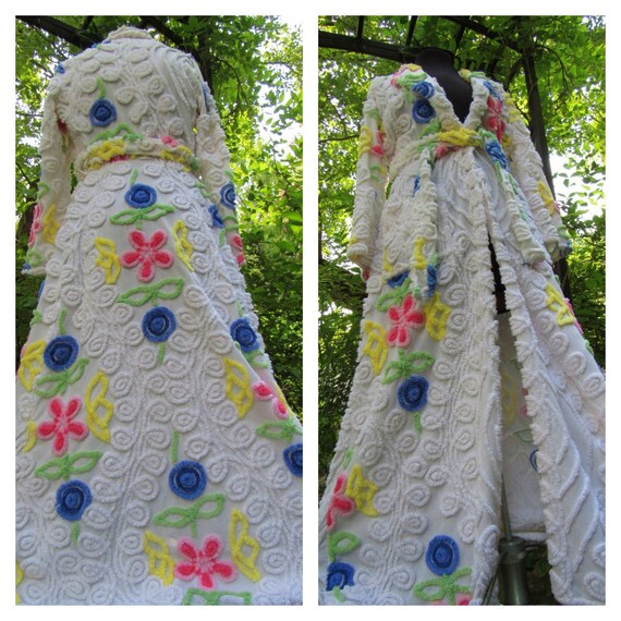 Canyon Group Rainbow Wedding Cake Chenille Robe Ea