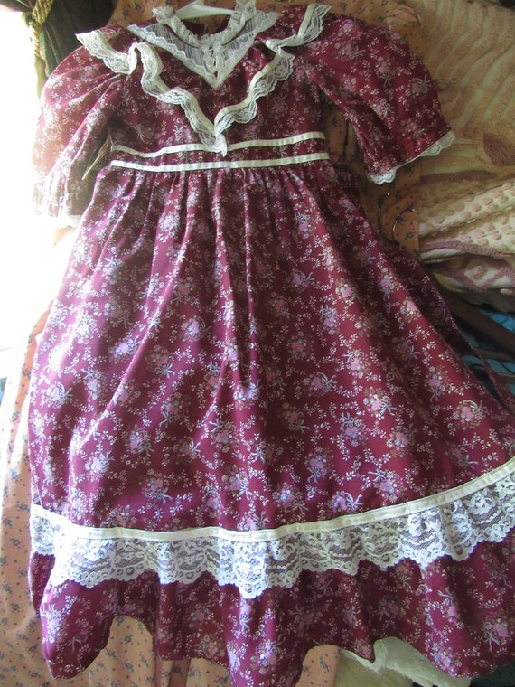 Enchanting Little Girl's Gunne Sax Style Victorian