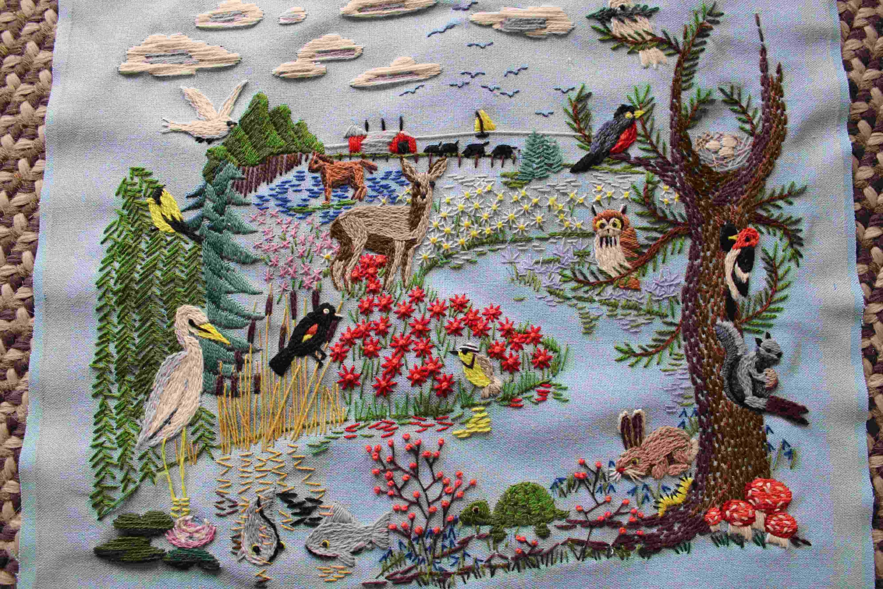 Shabby AMERICAN WILDLIFE Completed Vintage Crewel Embroidery from Paragon Needlecraft Kit #0418 Forest Animals, Carol & Don Henning Design