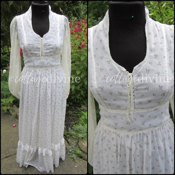 Feminine GUNNE SAX Size 13 Corset Mini Rosebuds &… - image 1