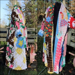 Pretty Patchwork Plus Size Chenille Robe, Upcycled Bathrobe from Colorful Vintage Chenille Bedspread Fabrics, 1X / 2X Large