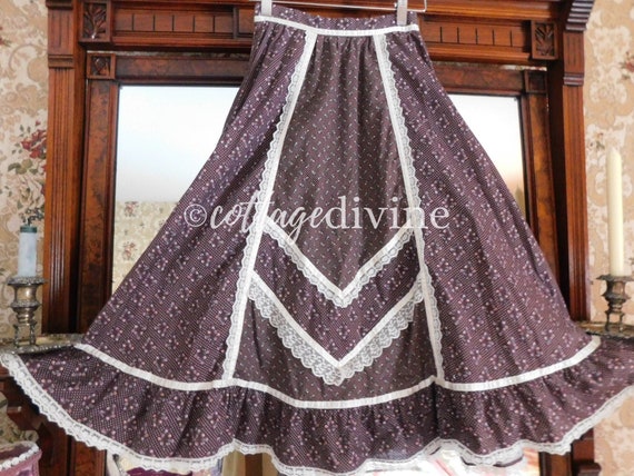 Woodland Prairie Rose Brown Calico Lace Gunne Sax… - image 1