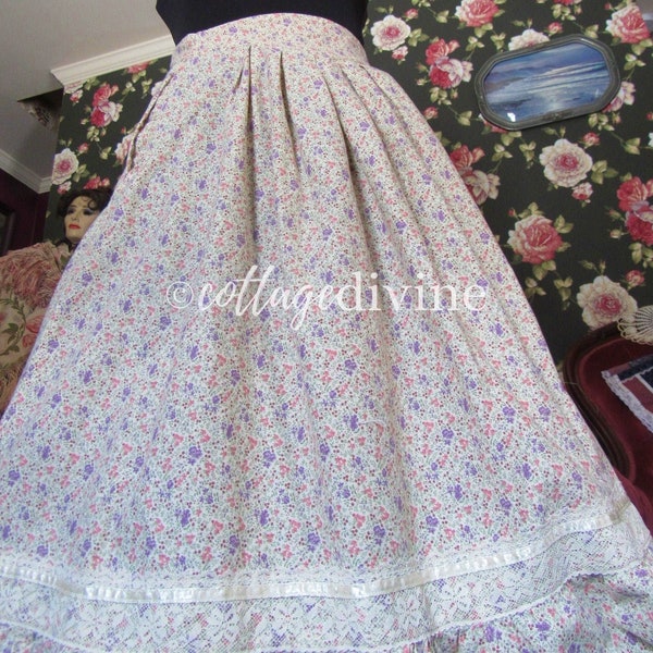 Vintage Gunne Sax Prairie Skirt, Wildflower Meadow Calico Print, 1970s Hippie Flower Child, Size 9, Modern XXS/XS
