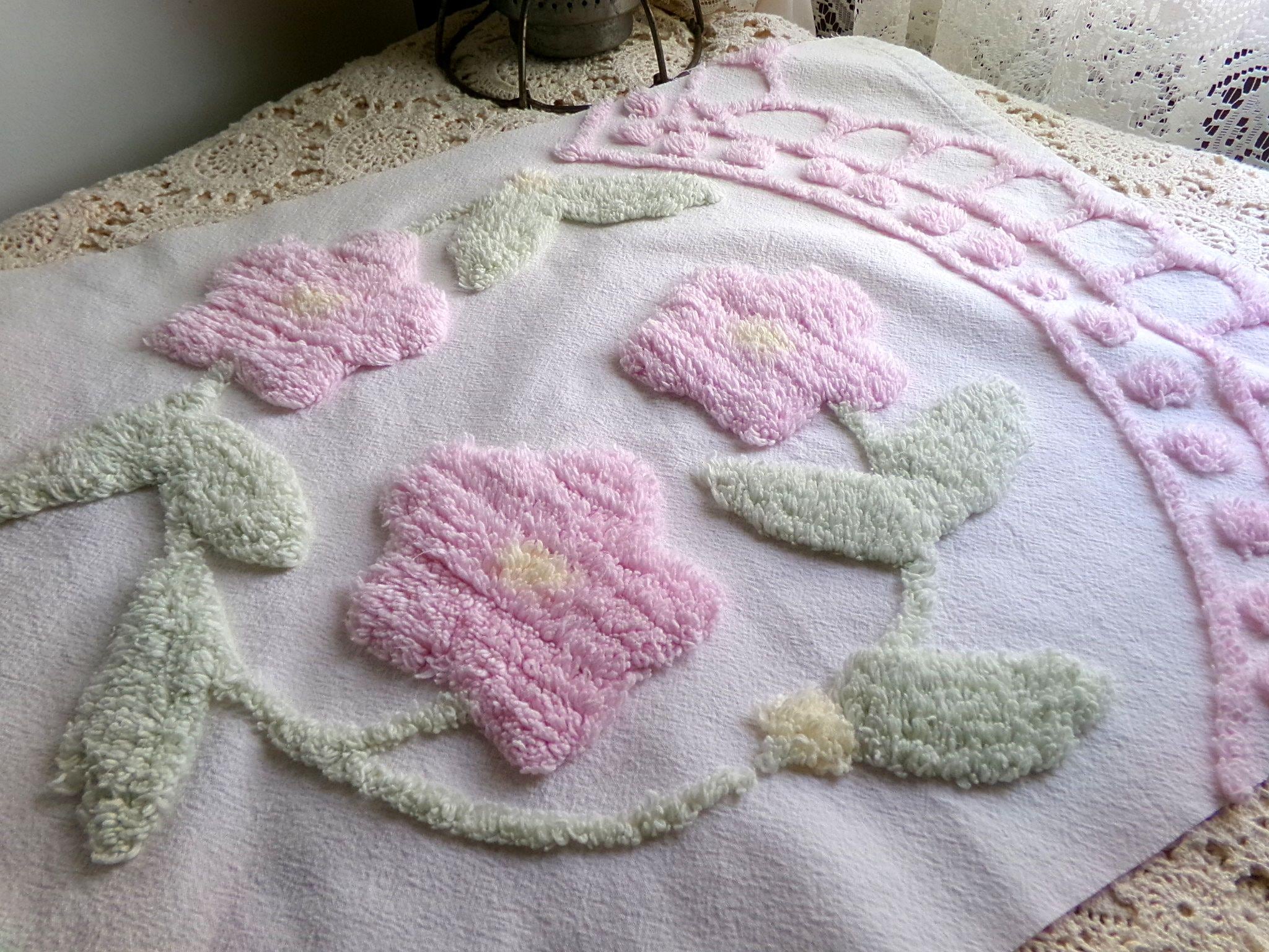 pink rose blooms chenille fabric, vintage style floral wreath quilt material, white 100% cotton, 15" x 18" piece for sewing