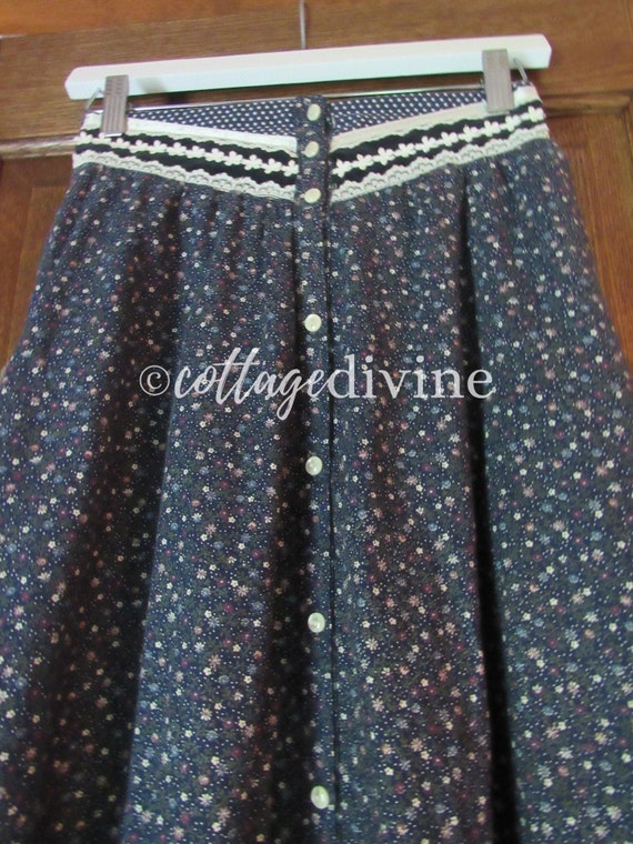 Navy Flowers & Dots Gunne Sax Gunnies Vintage 197… - image 4