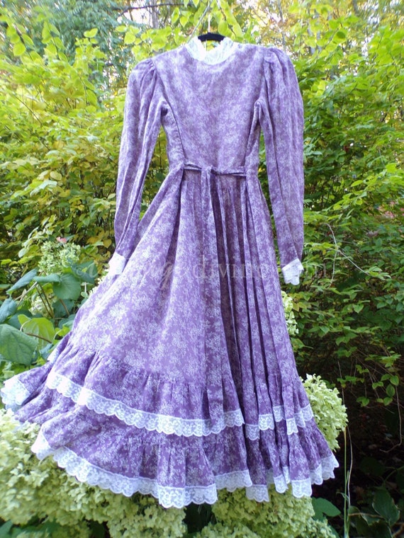 Vintage GUNNE SAX Prairie Dress, Midi Length, Lav… - image 7