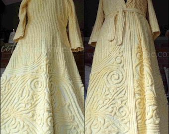 Small Vintage Chenille Robe, Buttery Yellow Sculpted Floral Ladies Bathrobe, 100% Cotton, Original 1940s Romantic Dressing Gown Size XS, S
