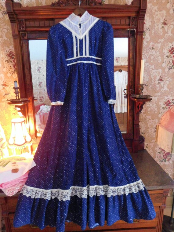 Gunne Sax Victorian Revival Calico Navy Rose Vinta