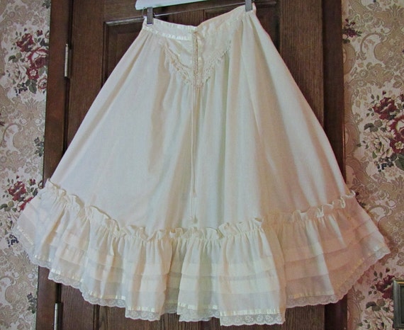 Dreamy Creamy Corset Waist Gunne Sax Gunnies Vinta