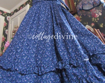 Victorian Style Blue Calico Sash Tie Gunne Sax Gunnies Vintage 1970s Prairie Skirt