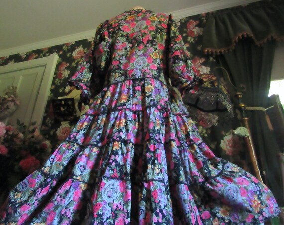 Slouchy Vintage Hippie Starina Oversized Tiered Dr