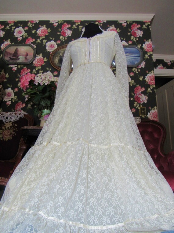 Heavenly Victorian Style Corset Vintage Gunne Sax
