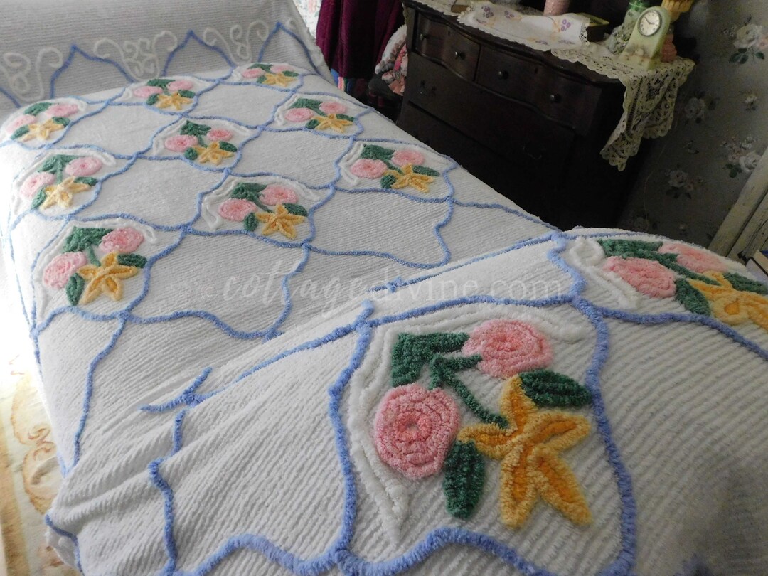 Vintage FULL Size Chenille Bedspread Shabby Lily Rose White Etsy
