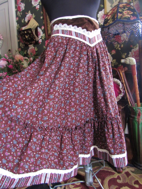 Earthy Mama Brown Calico Velvet Accent Gunne Sax G
