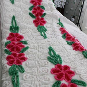 Vintage Chenille Bedspread, Raining Roses on Plush White, Full Size