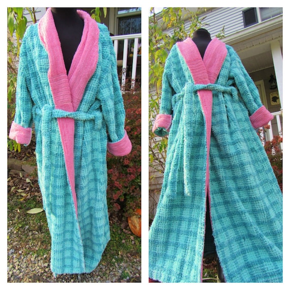 Retro Fabulous Plaid Aqua & Pink Chenille Bedsprea