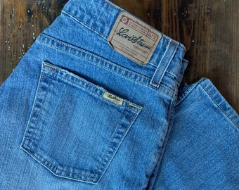 levi jeans signature series