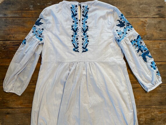 chelsea and theodore embroidered peasant blouse