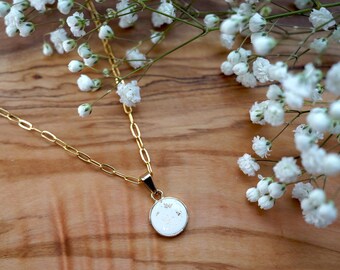 Dainty Gold Necklaces