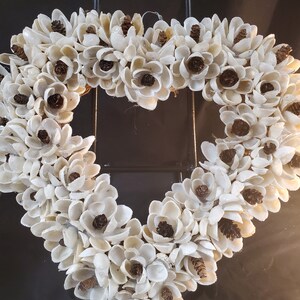 Handcrafted Florida Shell Flower Wreath Decor Heart - Etsy