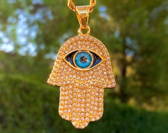 men's gold hamsa pendant