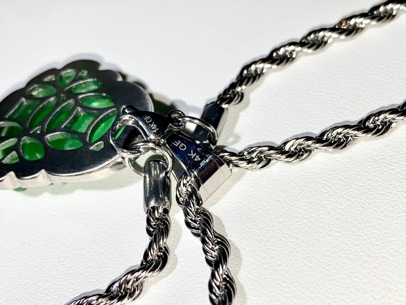 Men/'s Women/'s Real Jade Green Thai Buddha 14k Silver layered CZ Diamonds Steel Chain and Pendant Fashion Statement Very Famous 16-24