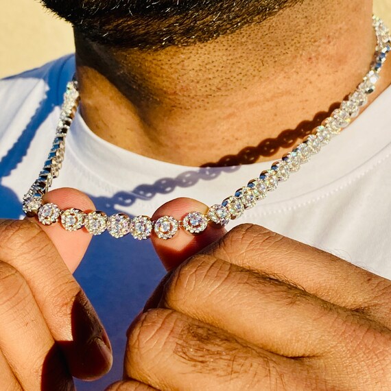 Clustered tennis necklace in white gold outlet