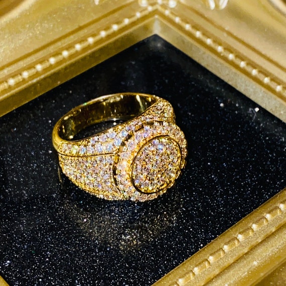 Fancy Ladies Gold Ring at Rs 40000 in Mainpuri | ID: 2850368153655
