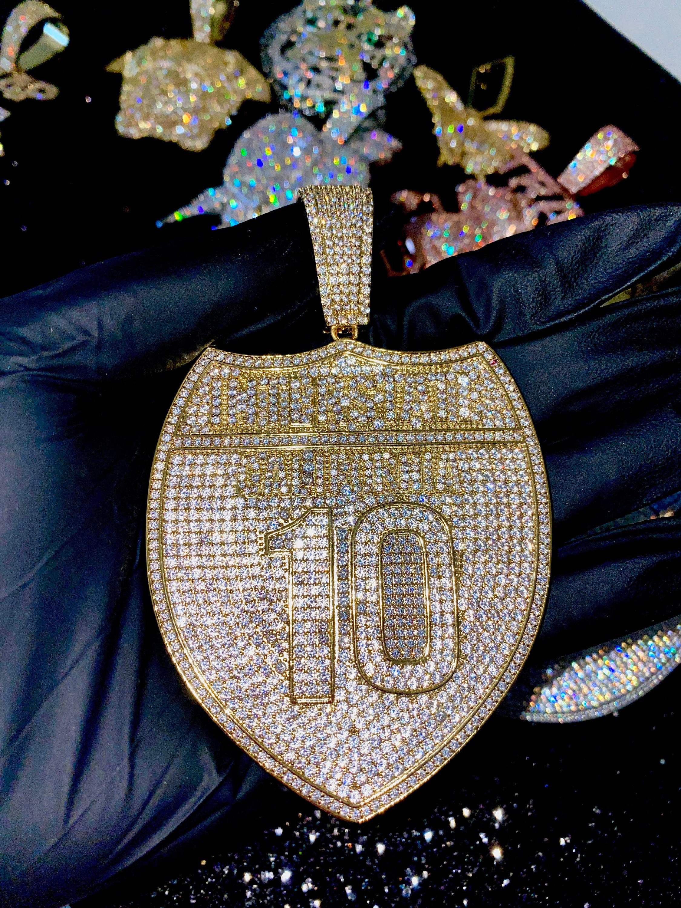 Rappers custom deals chains