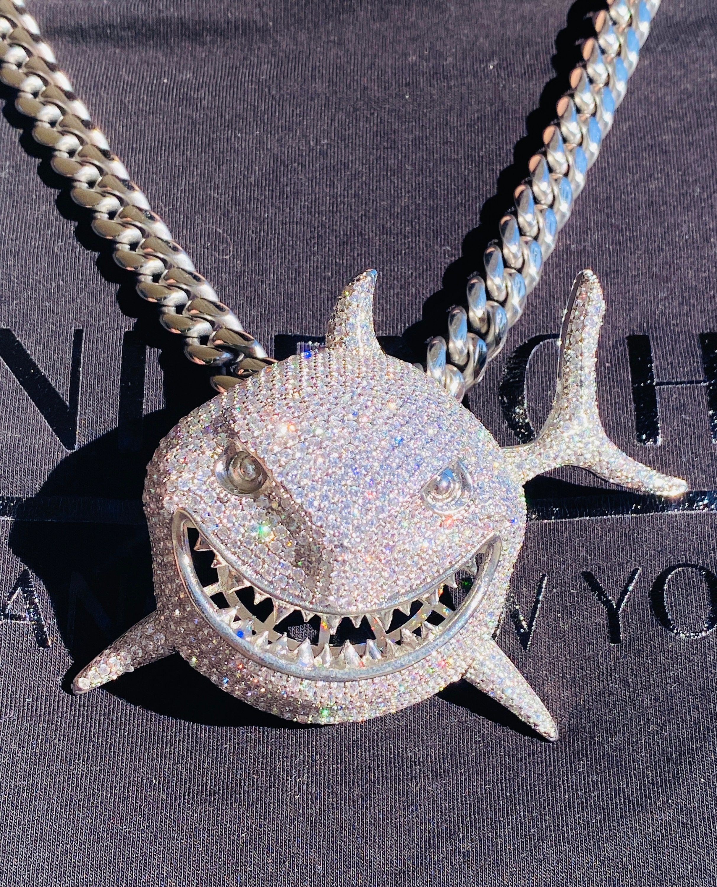 6ix9ine chain shark cost outlet