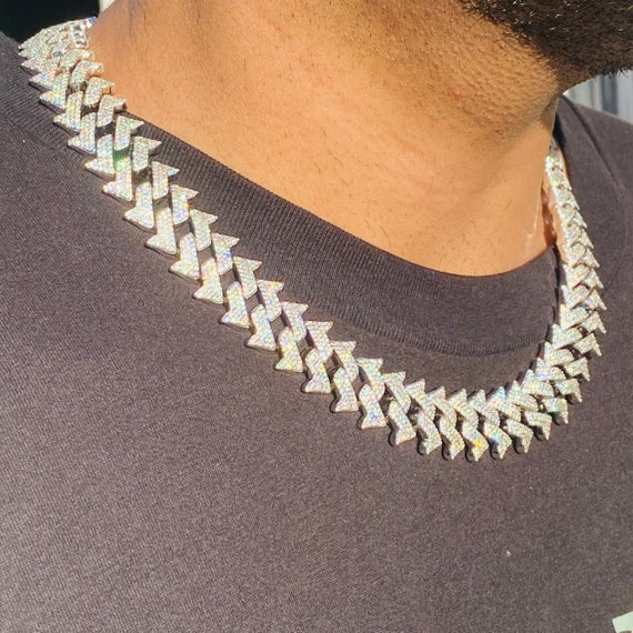 Gold on sale prong chain
