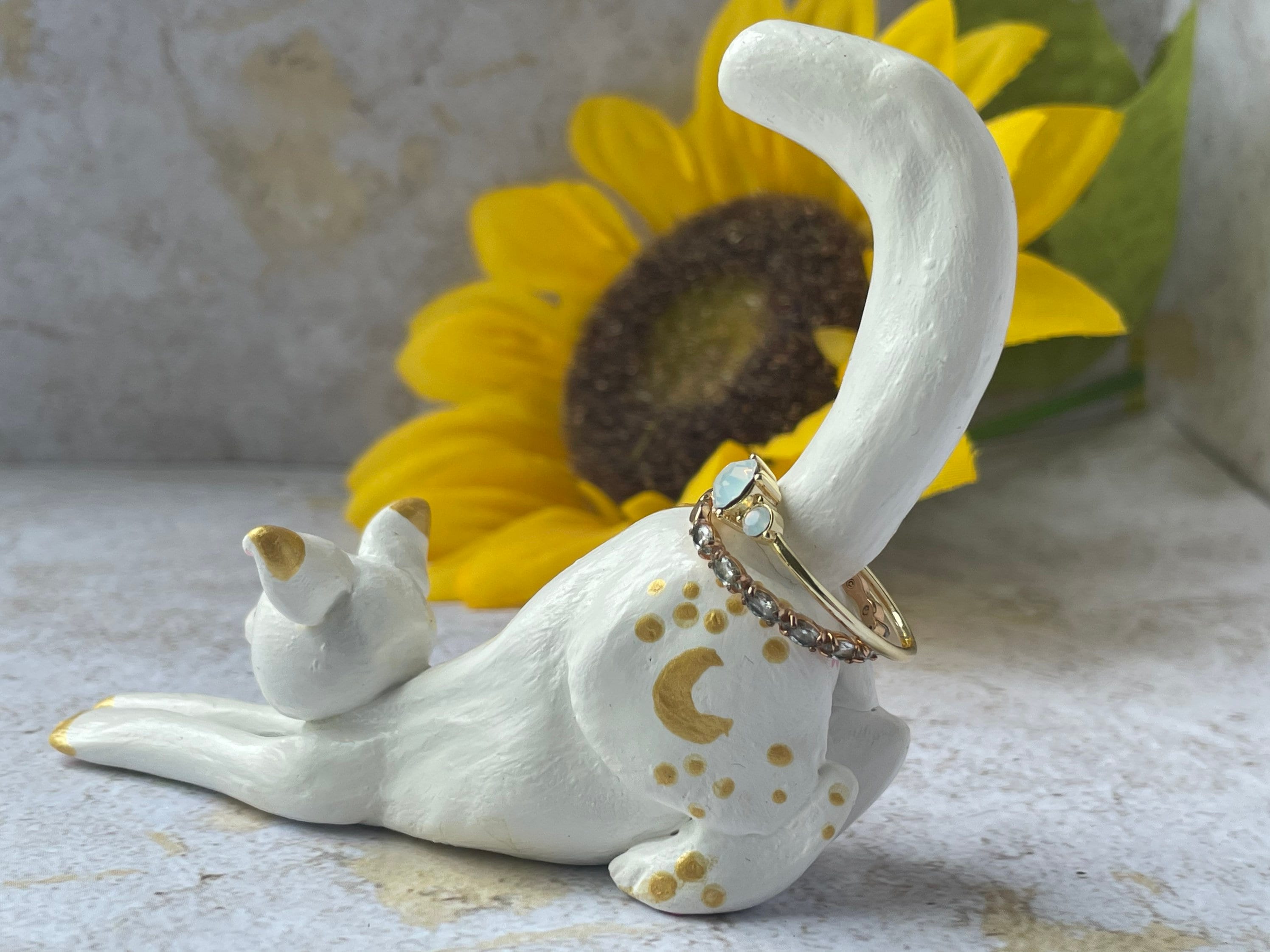 Cat ring deals dish