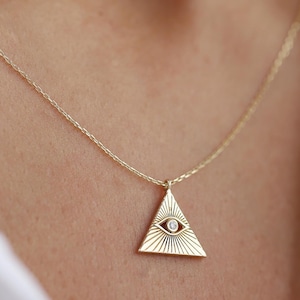 Gold Triangle Medallion Evil Eye Necklace, Pyramid Pendant, Layering Necklace, Gift for Her, Everyday Gold Jewelry, Dainty Minimal Jewelry