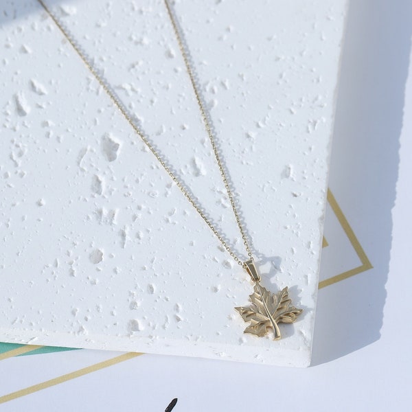 14K Gold Maple Leaf Necklace, Leaf Pendant, Nature, Everyday Gold Jewelry, Gift for Her, Layering Chain, Foliage, Minimalist, Rose Gold