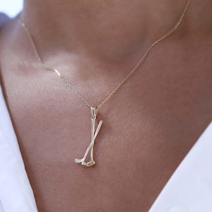 14K Gold Golf Club Necklace: Minimalist Sport Jewelry
