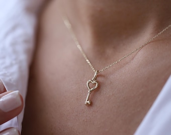 14K Gold Heart Key Necklace, Open Heart Pendant, 14K Gold Layering Chain, Minimalist Jewelry, Gift for Her, Love, Anniversary Gift