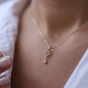 14K Gold Heart Key Necklace, Open Heart Pendant, 14K Gold Layering Chain, Minimalist Jewelry, Gift for Her, Love, Anniversary Gift